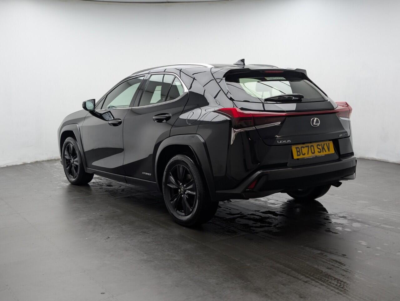 Used Lexus UX 2020 for sale - 76998986: Photo 6