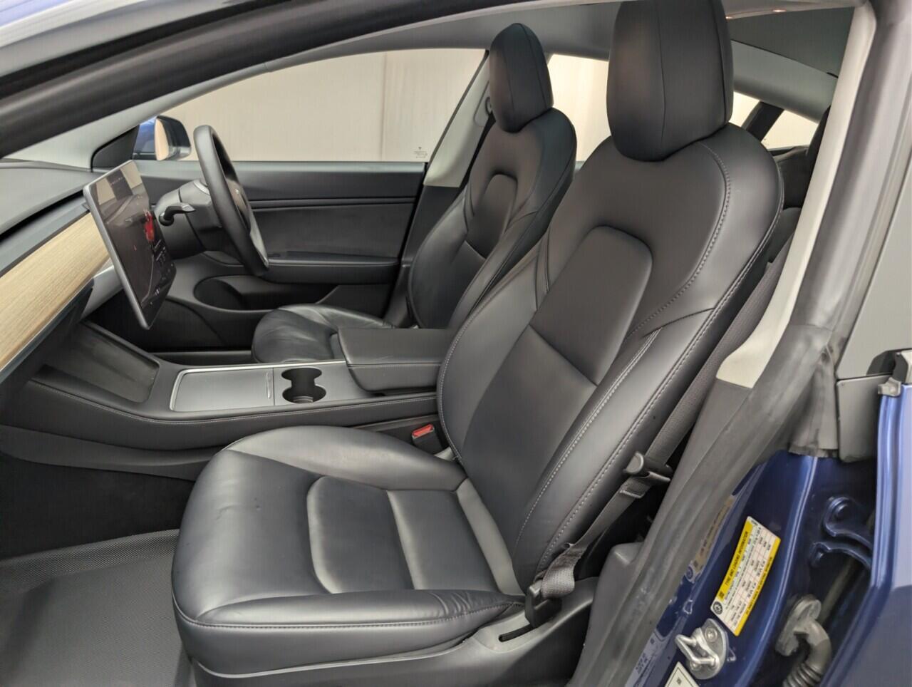 Used Tesla Model 3 2020 for sale - 76484803: Photo 42