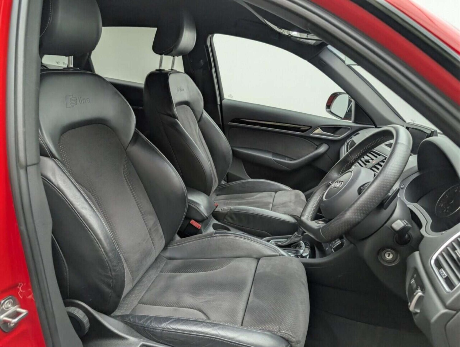 Used Audi Q3 2017 for sale - 77765768: Photo 12