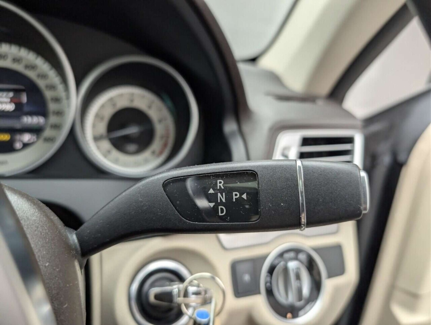 Used Mercedes-Benz E Class 2015 for sale - 77713623: Photo 17