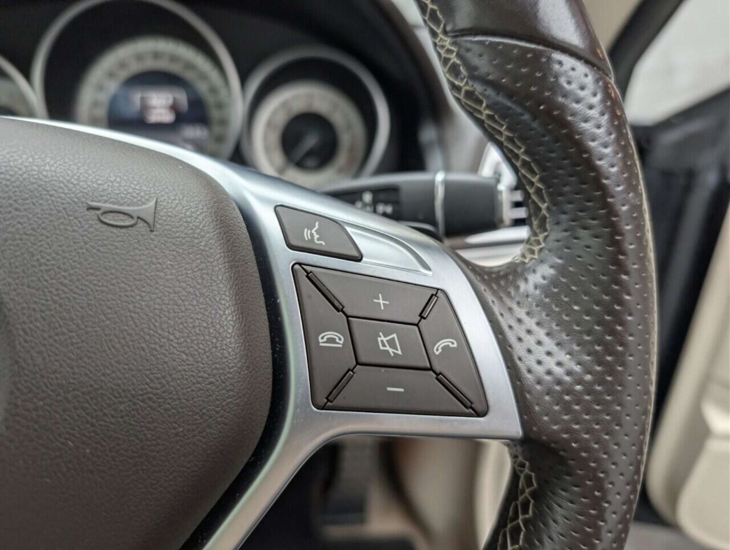 Used Mercedes-Benz E Class 2015 for sale - 77713623: Photo 20