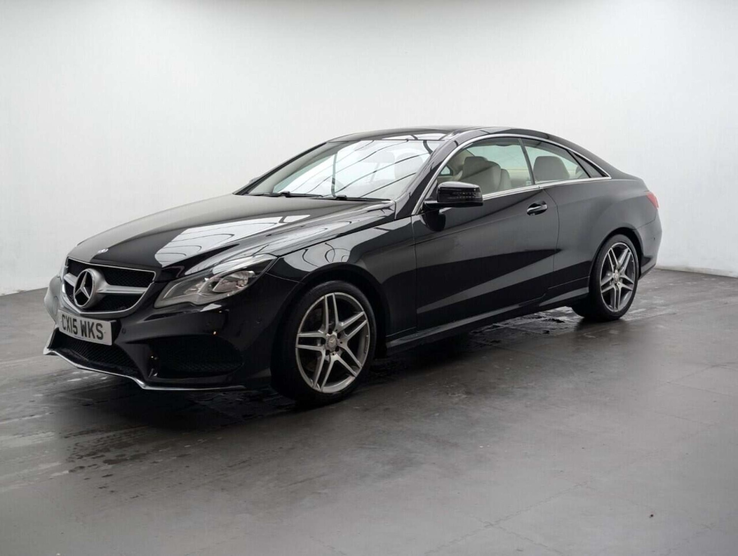 Used Mercedes-Benz E Class 2015 for sale - 77713623: Photo 4