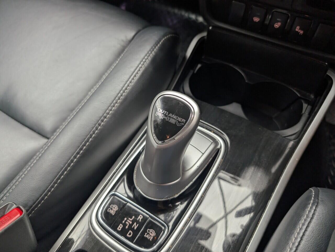 Used Mitsubishi Outlander 2018 for sale - 77143244: Photo 17