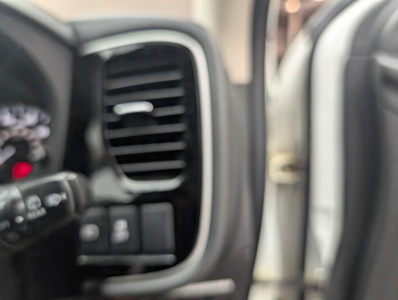 Used Mitsubishi Outlander 2018 for sale - 77143244: Photo 21