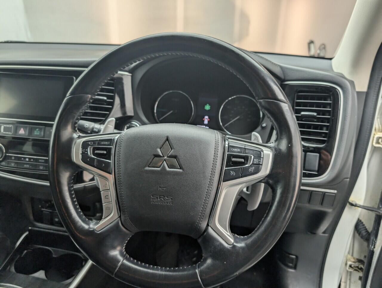 Used Mitsubishi Outlander 2018 for sale - 77143244: Photo 24