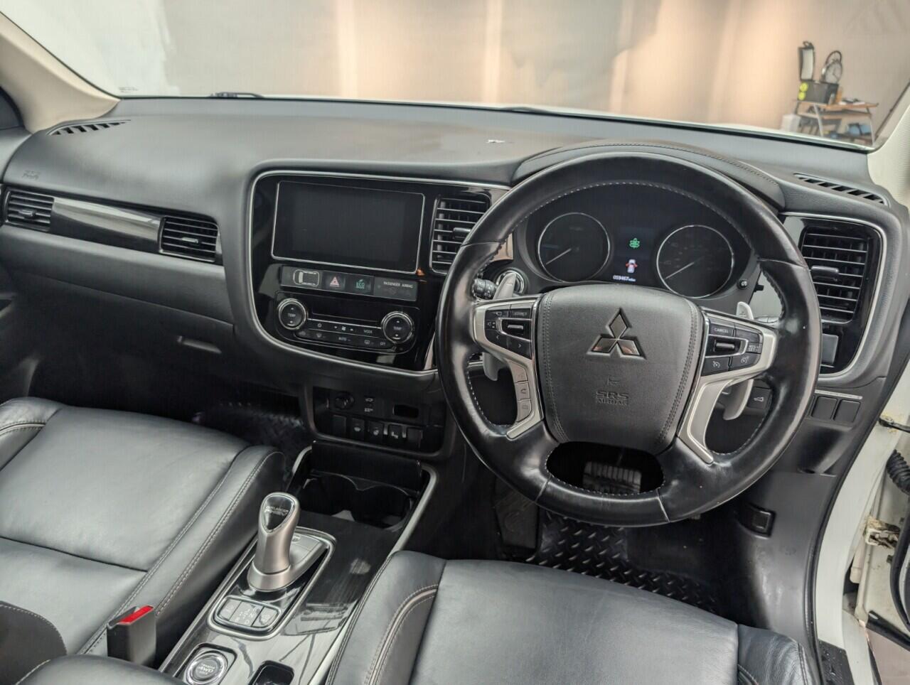 Used Mitsubishi Outlander 2018 for sale - 77143244: Photo 25