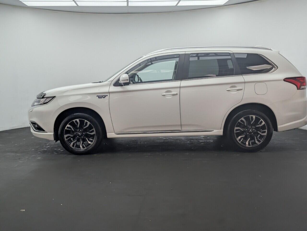 Used Mitsubishi Outlander 2018 for sale - 77143244: Photo 5