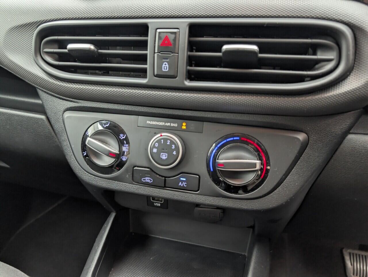 Used Hyundai i10 2022 for sale - 76424458: Photo 15