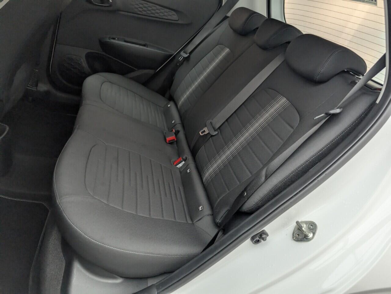 Used Hyundai i10 2022 for sale - 76424458: Photo 26