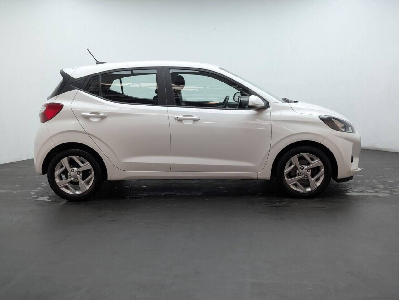 Used Hyundai i10 2022 for sale - 76424458: Photo 9