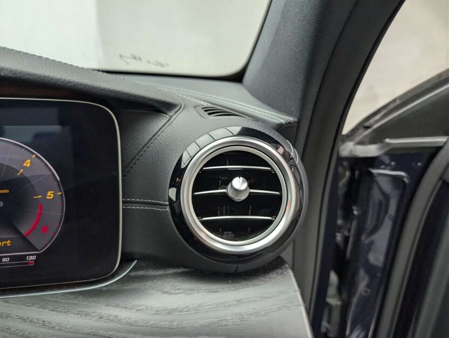 Used Mercedes-Benz E Class 2017 for sale - 77713910: Photo 19