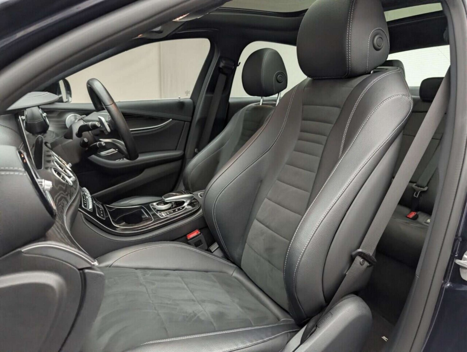 Used Mercedes-Benz E Class 2017 for sale - 77713910: Photo 28