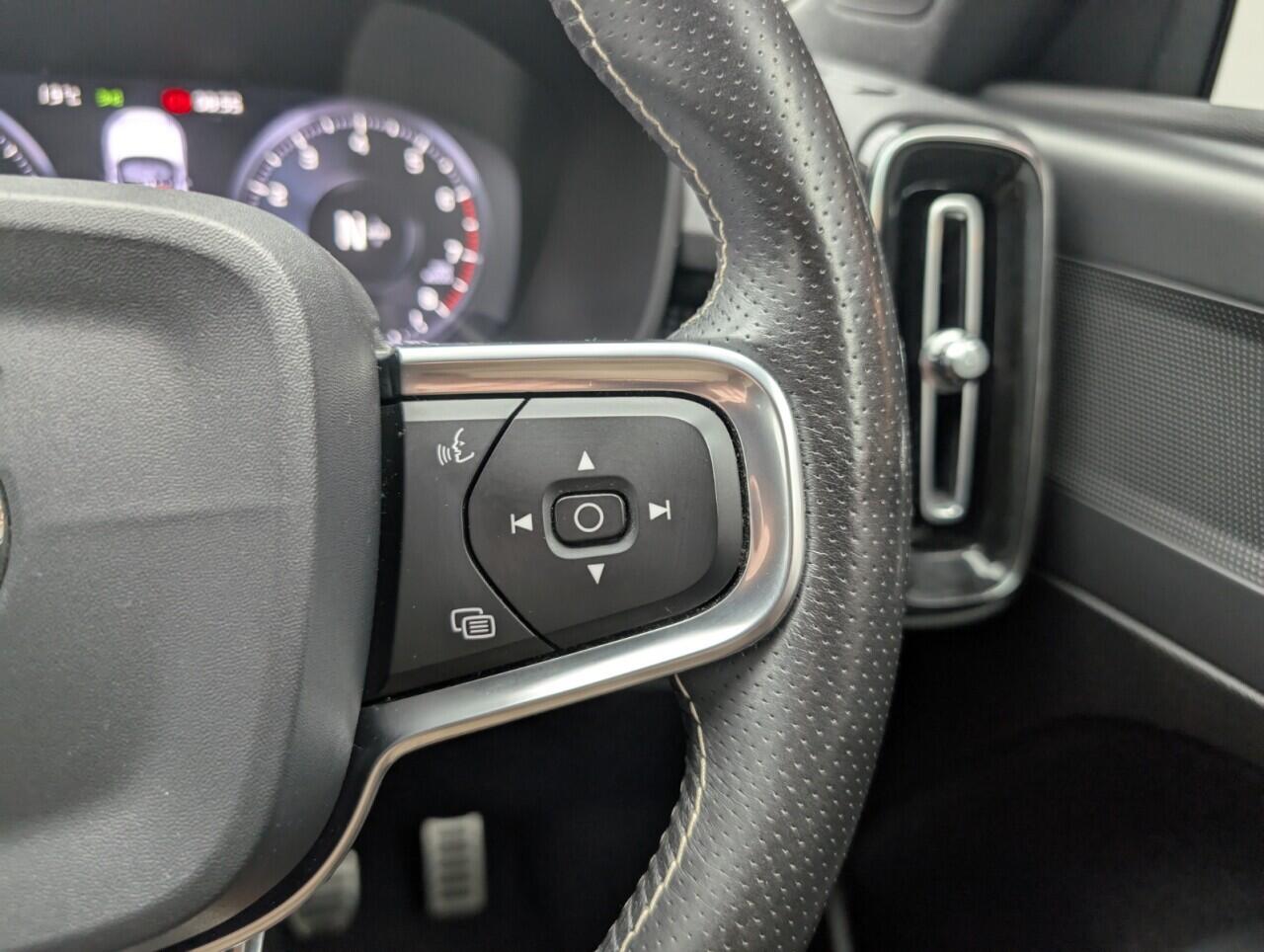 Used Volvo XC40 2020 for sale - 76423007: Photo 19