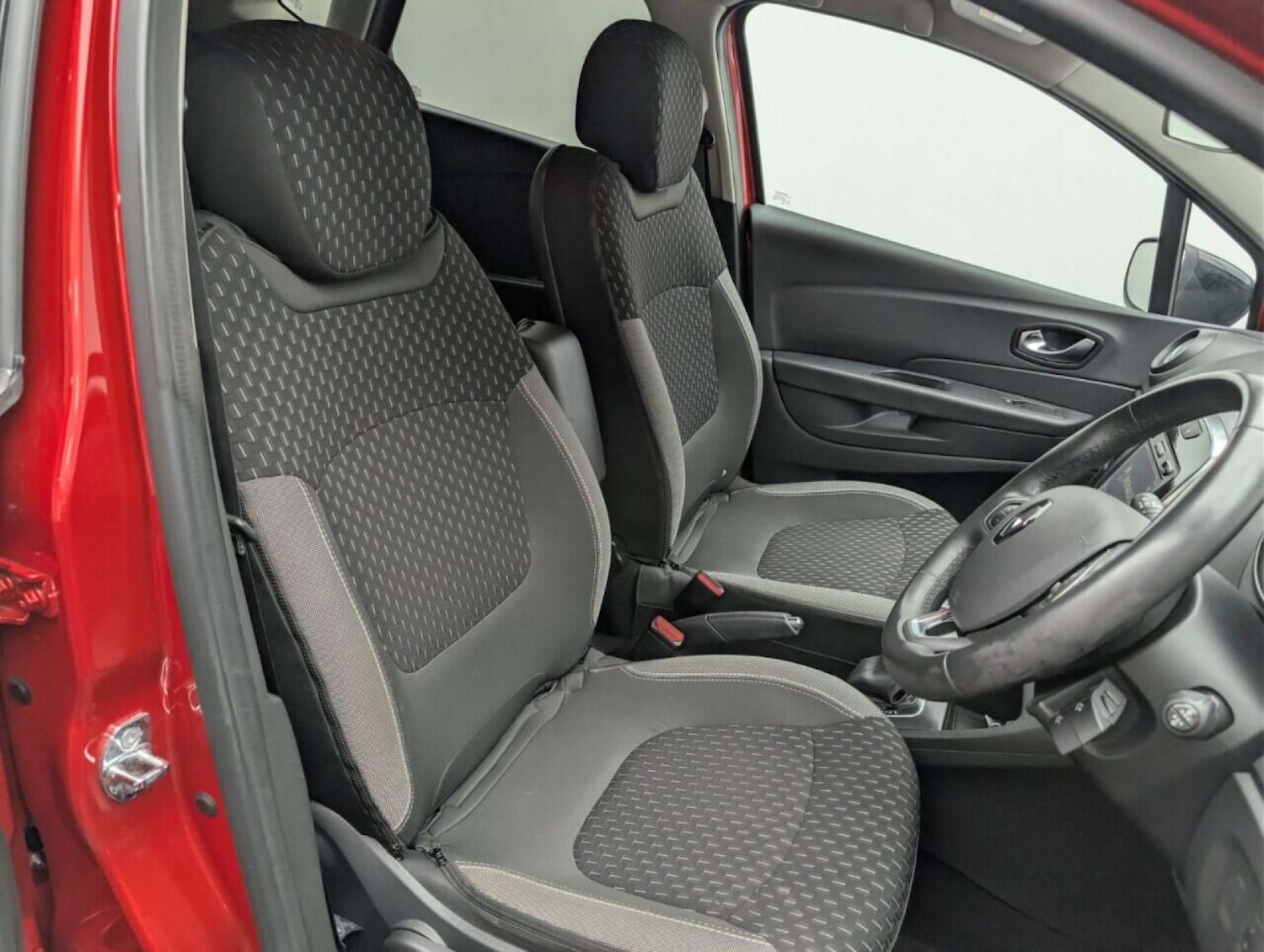 Used Renault Captur 2018 for sale - 77836430: Photo 14