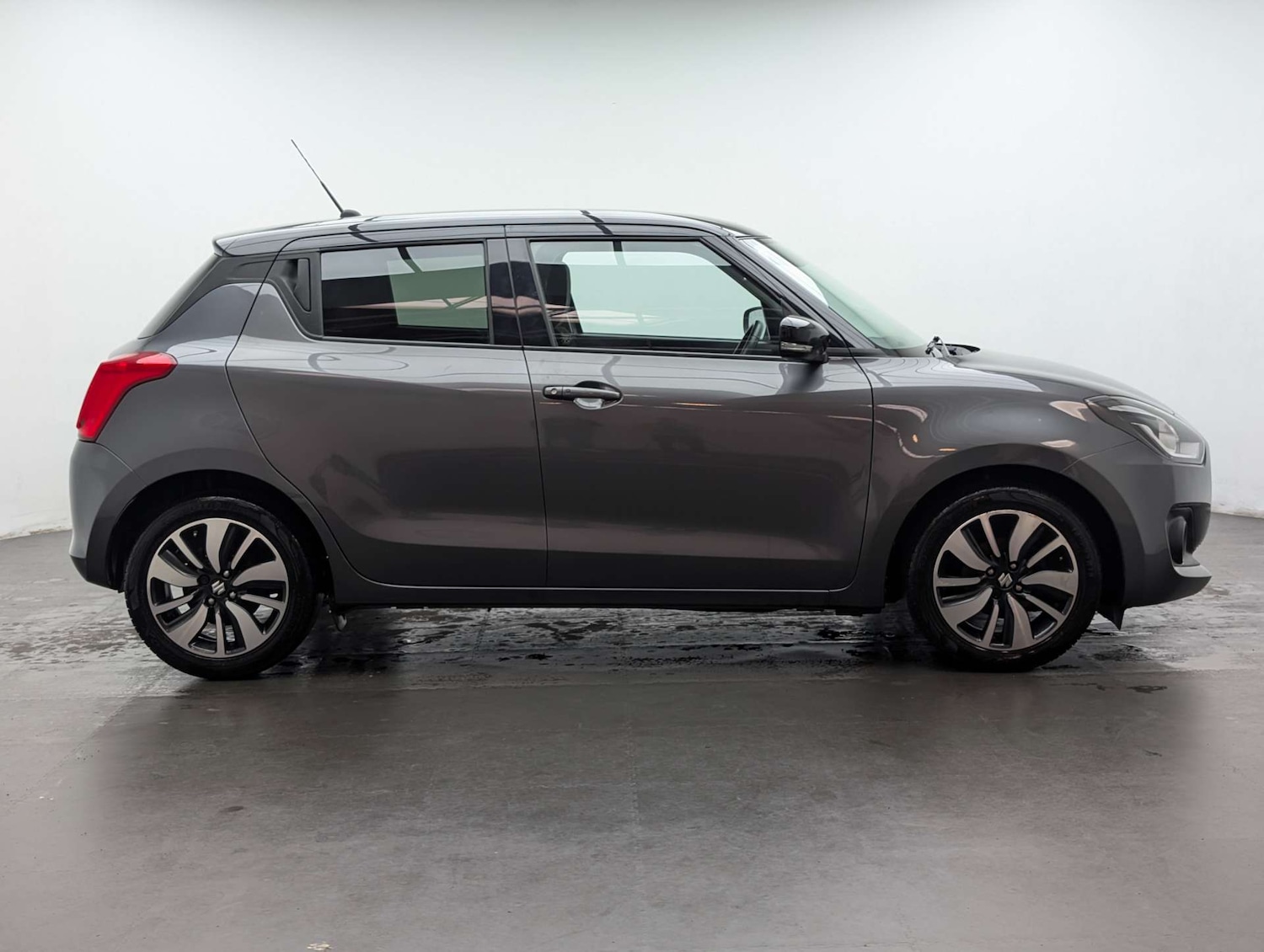 Used Suzuki Swift 2019 for sale - 78091313: Photo 11