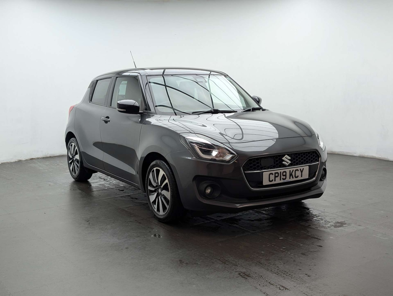 Used Suzuki Swift 2019 for sale - 78091313: Photo 2