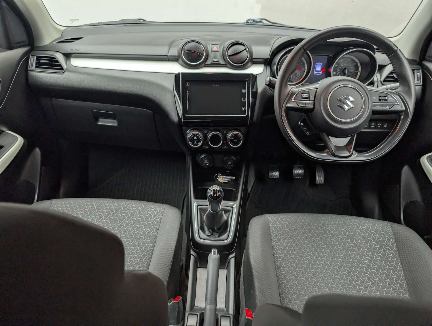 Used Suzuki Swift 2019 for sale - 78091313: Photo 29