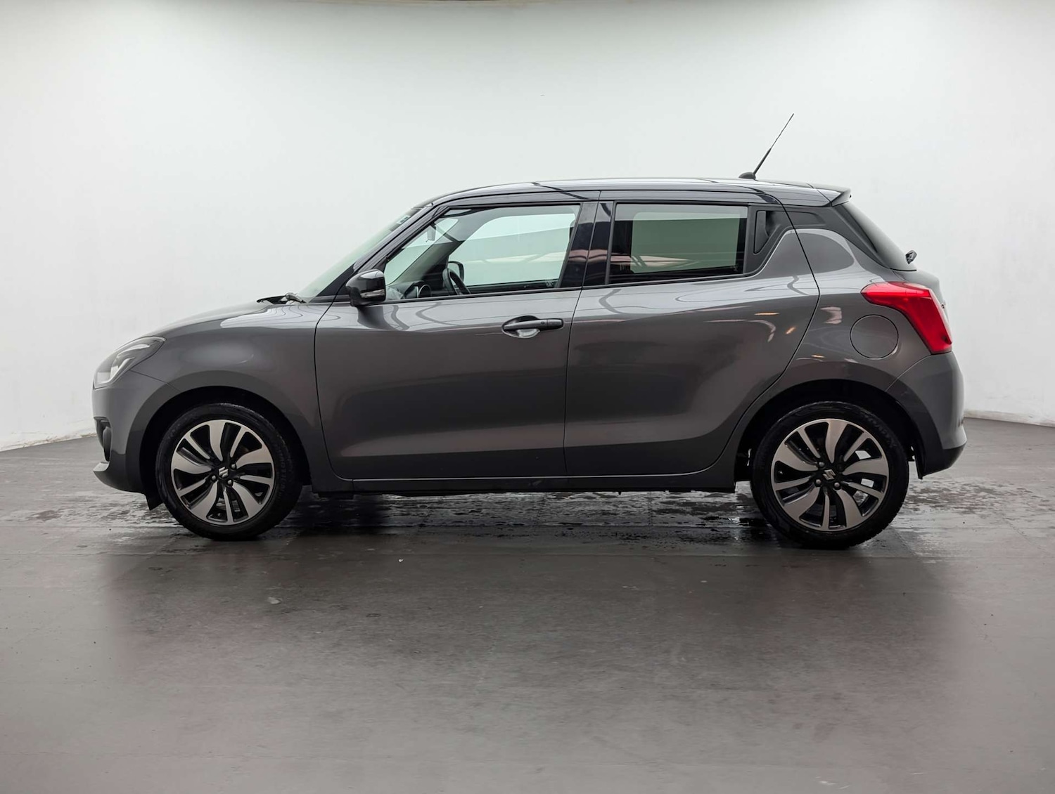 Used Suzuki Swift 2019 for sale - 78091313: Photo 6