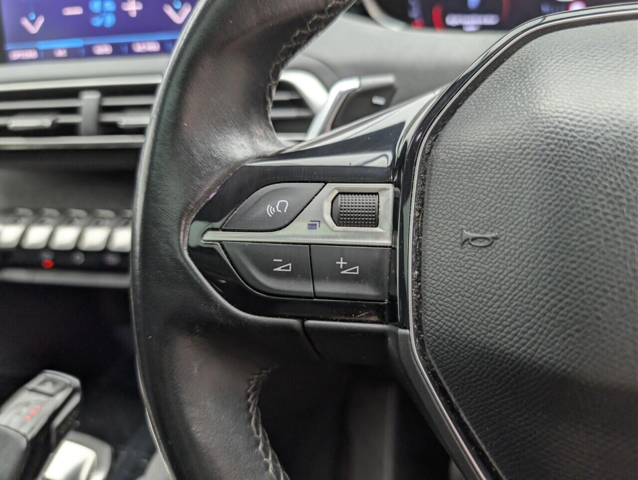 Used Peugeot 3008 2017 for sale - 76473021: Photo 18