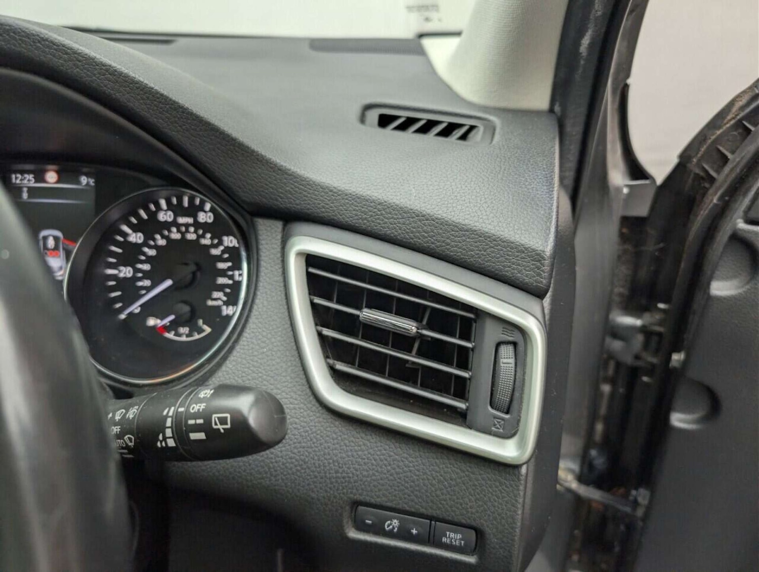 Used Nissan Qashqai 2016 for sale - 77713726: Photo 17