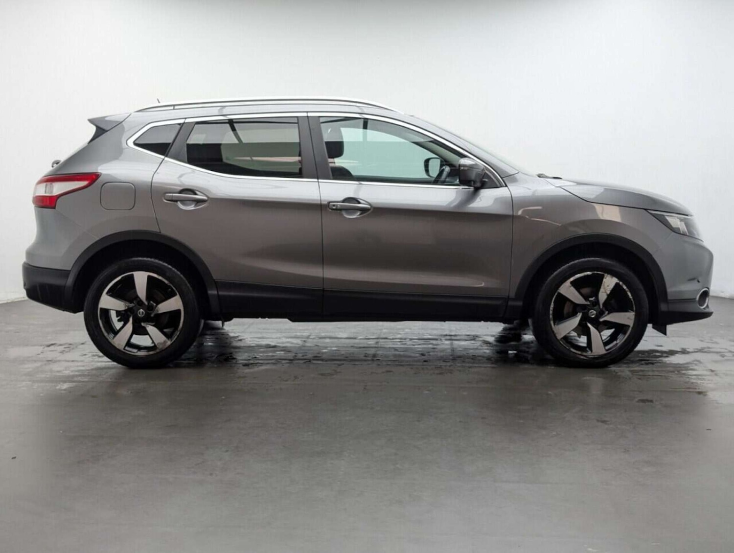 Used Nissan Qashqai 2016 for sale - 77713726: Photo 9