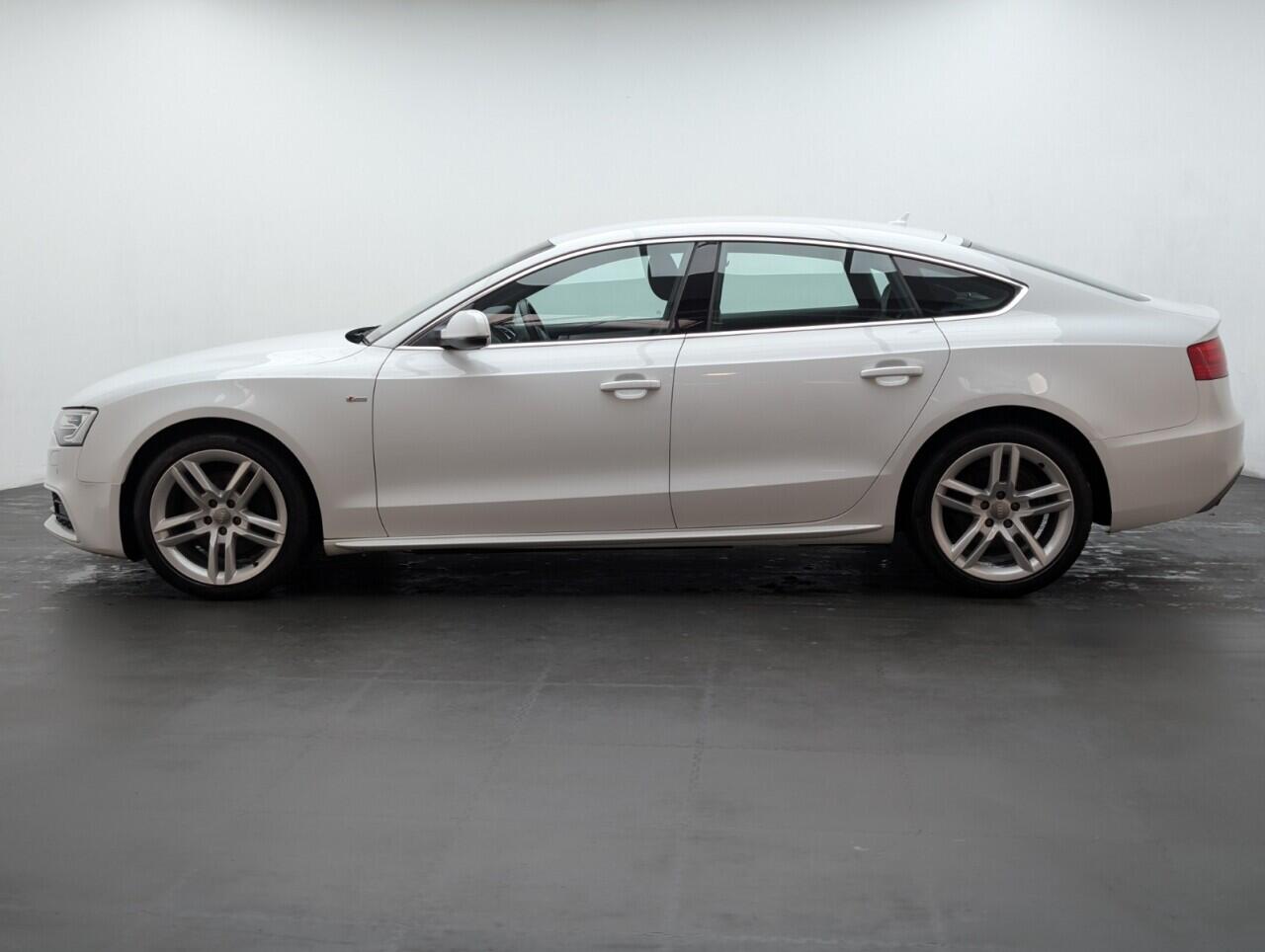 Used Audi A5 2015 for sale - 76608306: Photo 5