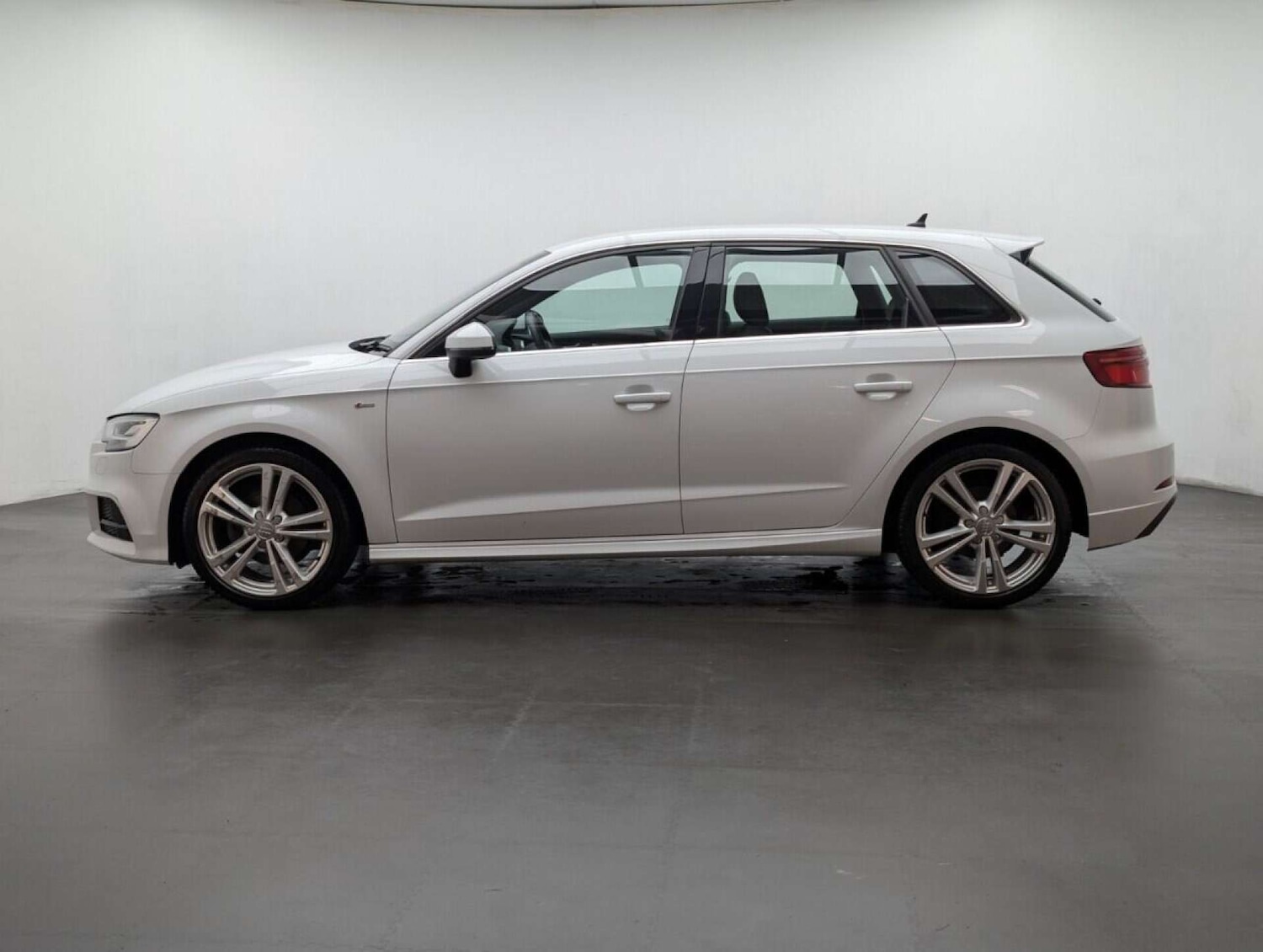 Used Audi A3 2020 for sale - 77713361: Photo 5