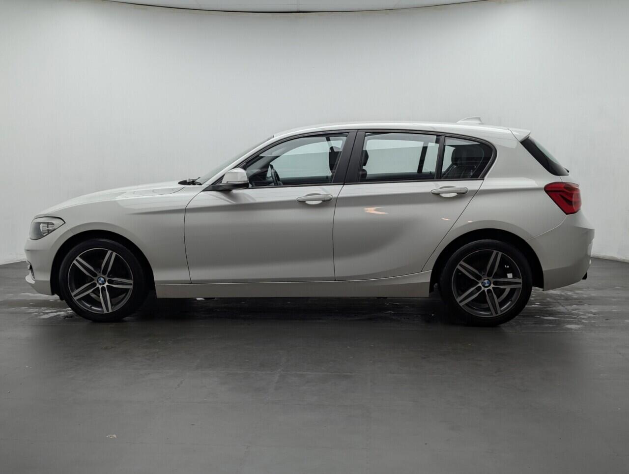Used BMW 1 Series 2017 for sale - 77611917: Photo 5