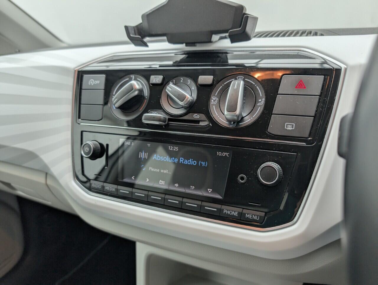 Used Volkswagen up! 2019 for sale - 76425840: Photo 13