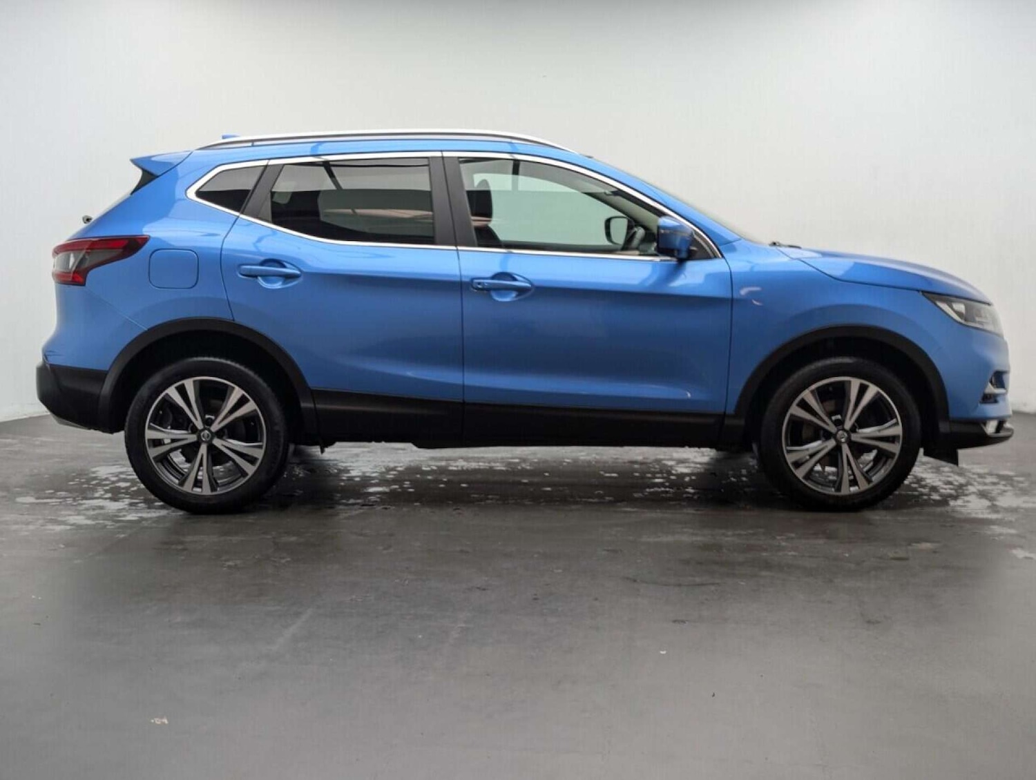 Used Nissan Qashqai 2017 for sale - 77872466: Photo 11