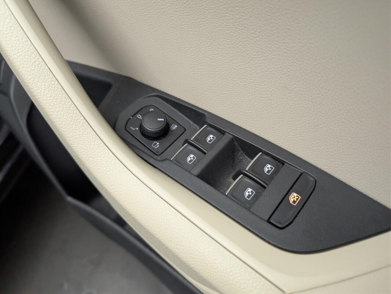 Used Skoda Karoq 2018 for sale - 77131819: Photo 23