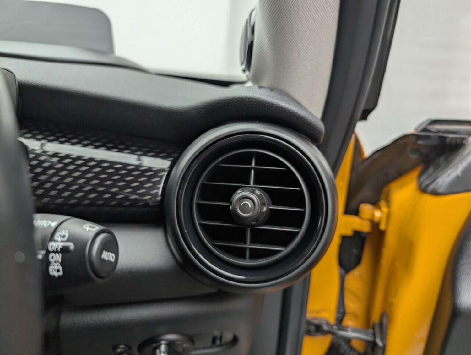 Used MINI Hatch 2017 for sale - 77891808: Photo 24