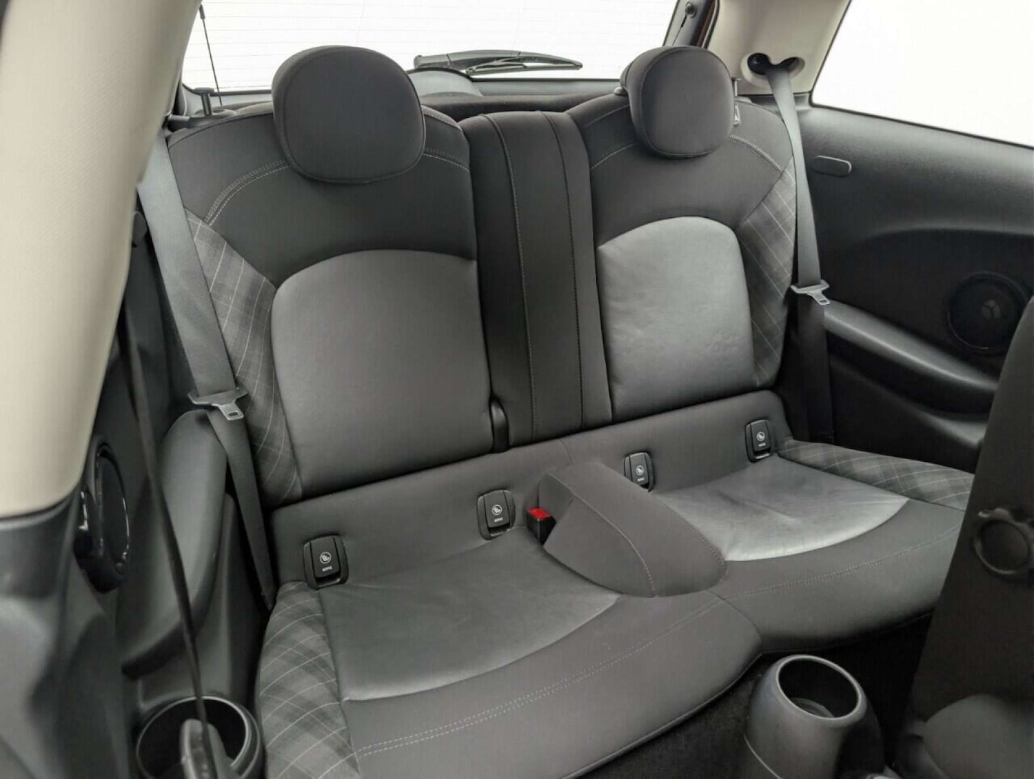 Used MINI Hatch 2017 for sale - 77891808: Photo 28