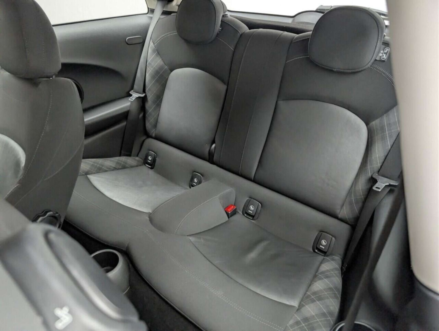 Used MINI Hatch 2017 for sale - 77891808: Photo 31