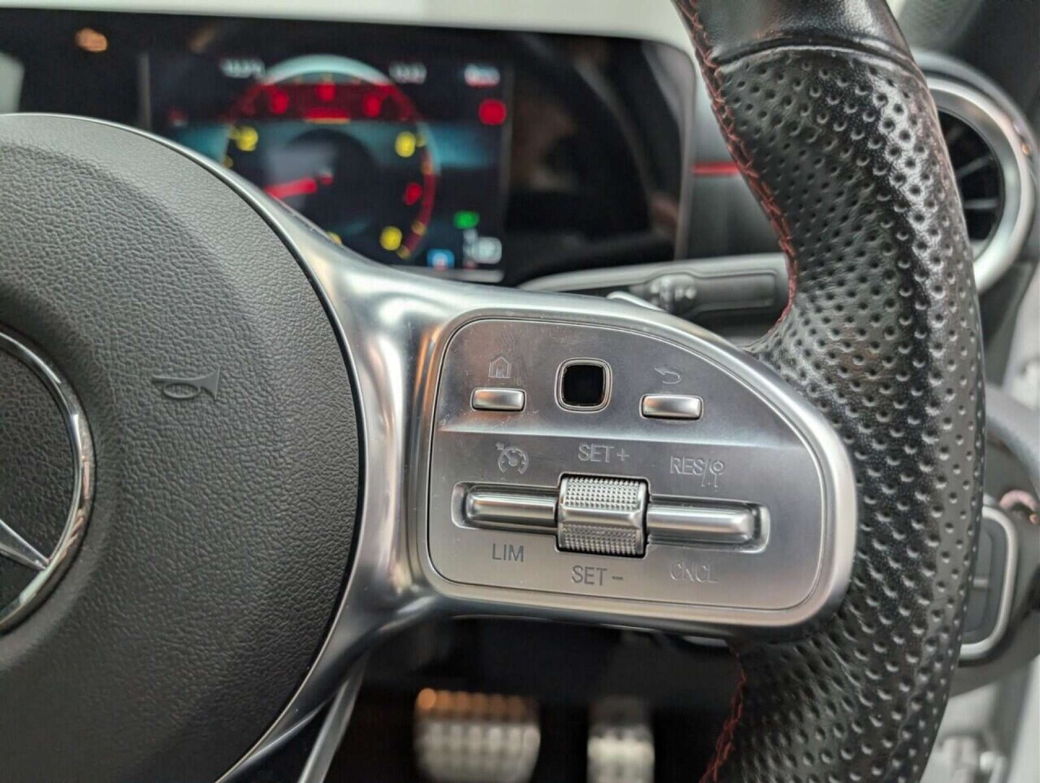 Used Mercedes-Benz A-Class 2019 for sale - 77713415: Photo 18