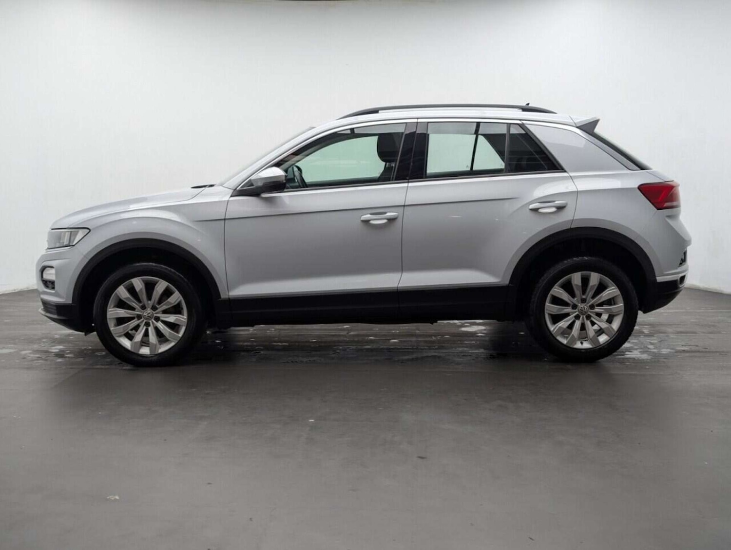 Used Volkswagen T-Roc 2019 for sale - 77713399: Photo 5