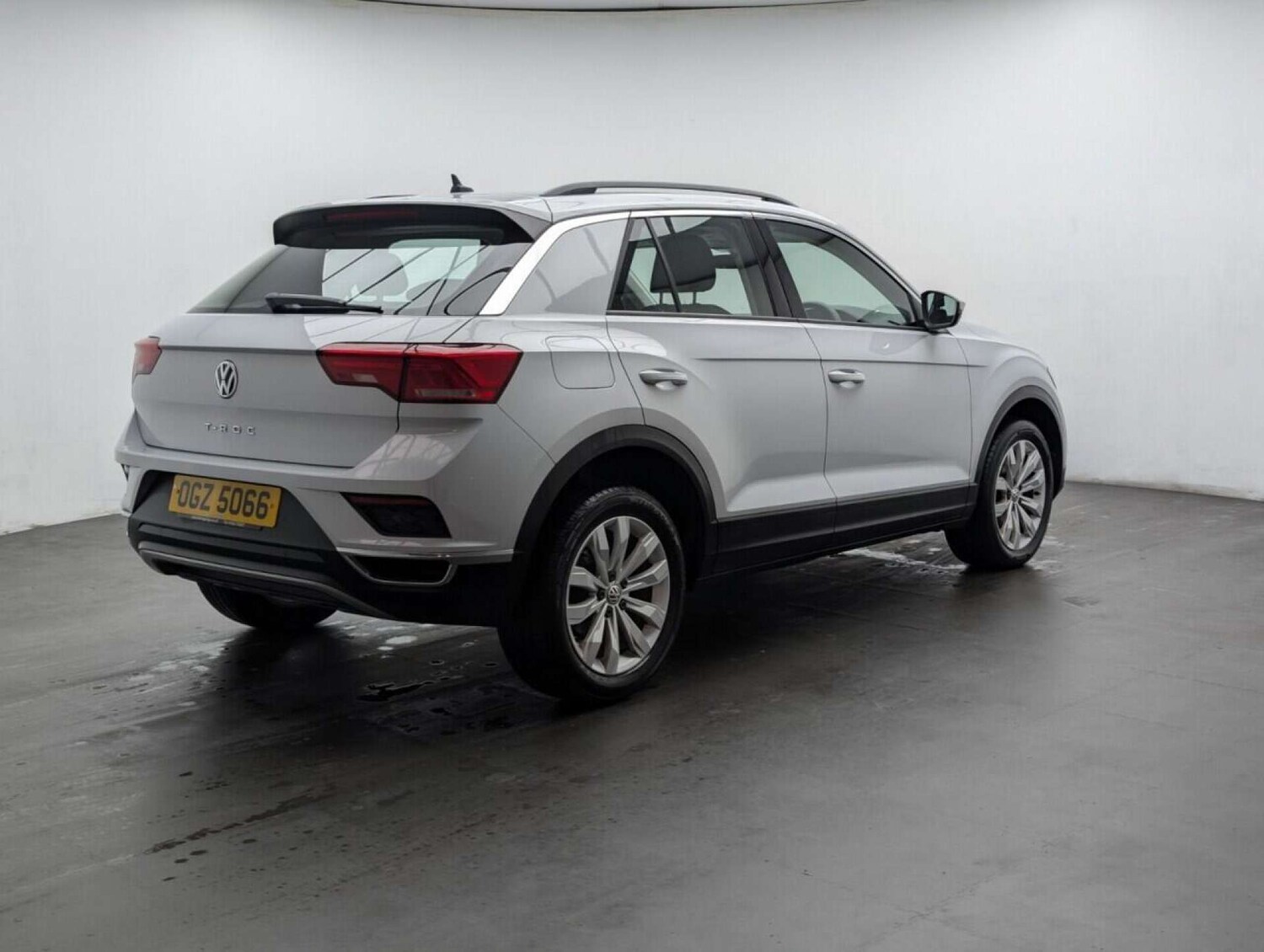 Used Volkswagen T-Roc 2019 for sale - 77713399: Photo 8