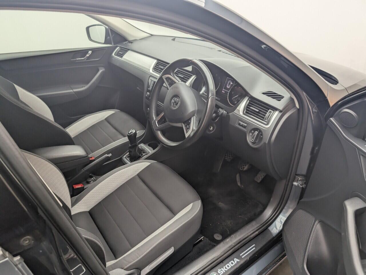 Used Skoda Rapid Spaceback 2017 for sale - 76424424: Photo 11