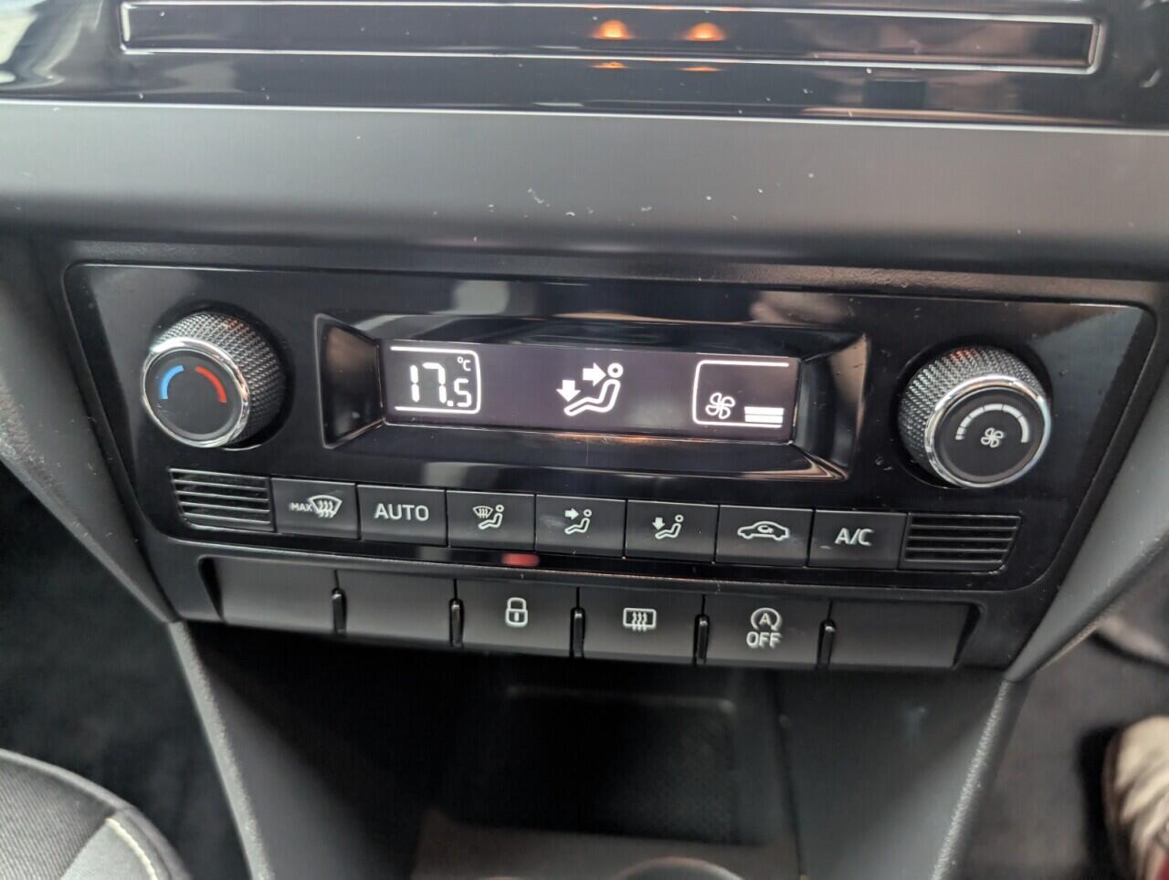 Used Skoda Rapid Spaceback 2017 for sale - 76424424: Photo 17