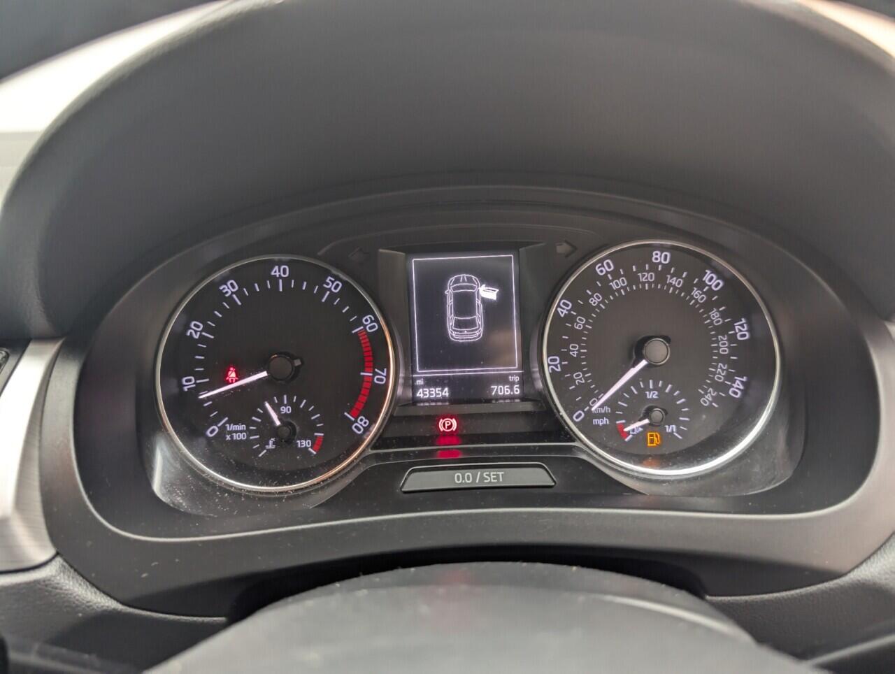 Used Skoda Rapid Spaceback 2017 for sale - 76424424: Photo 19