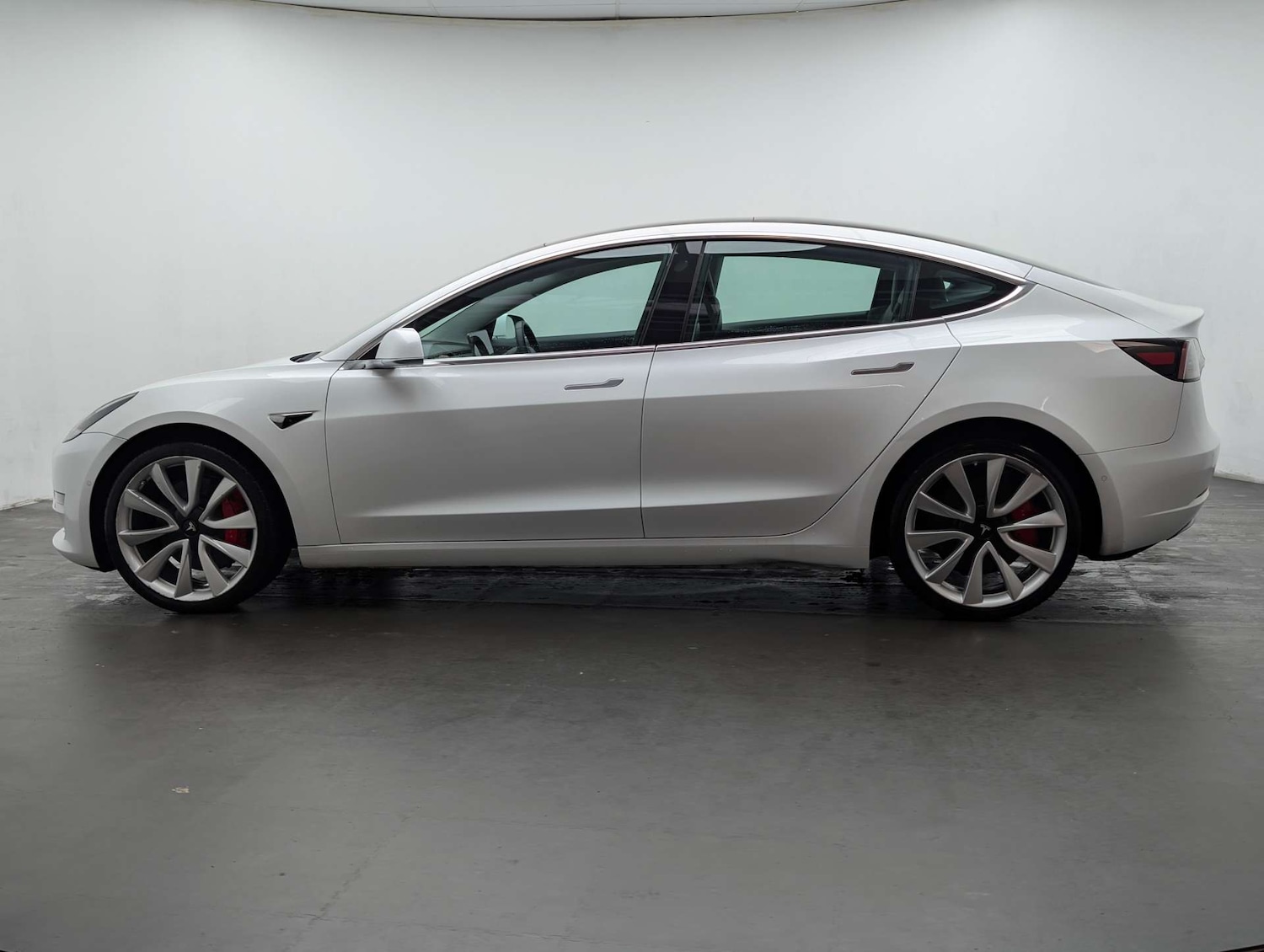 Used Tesla Model 3 2019 for sale - 77830749: Photo 5
