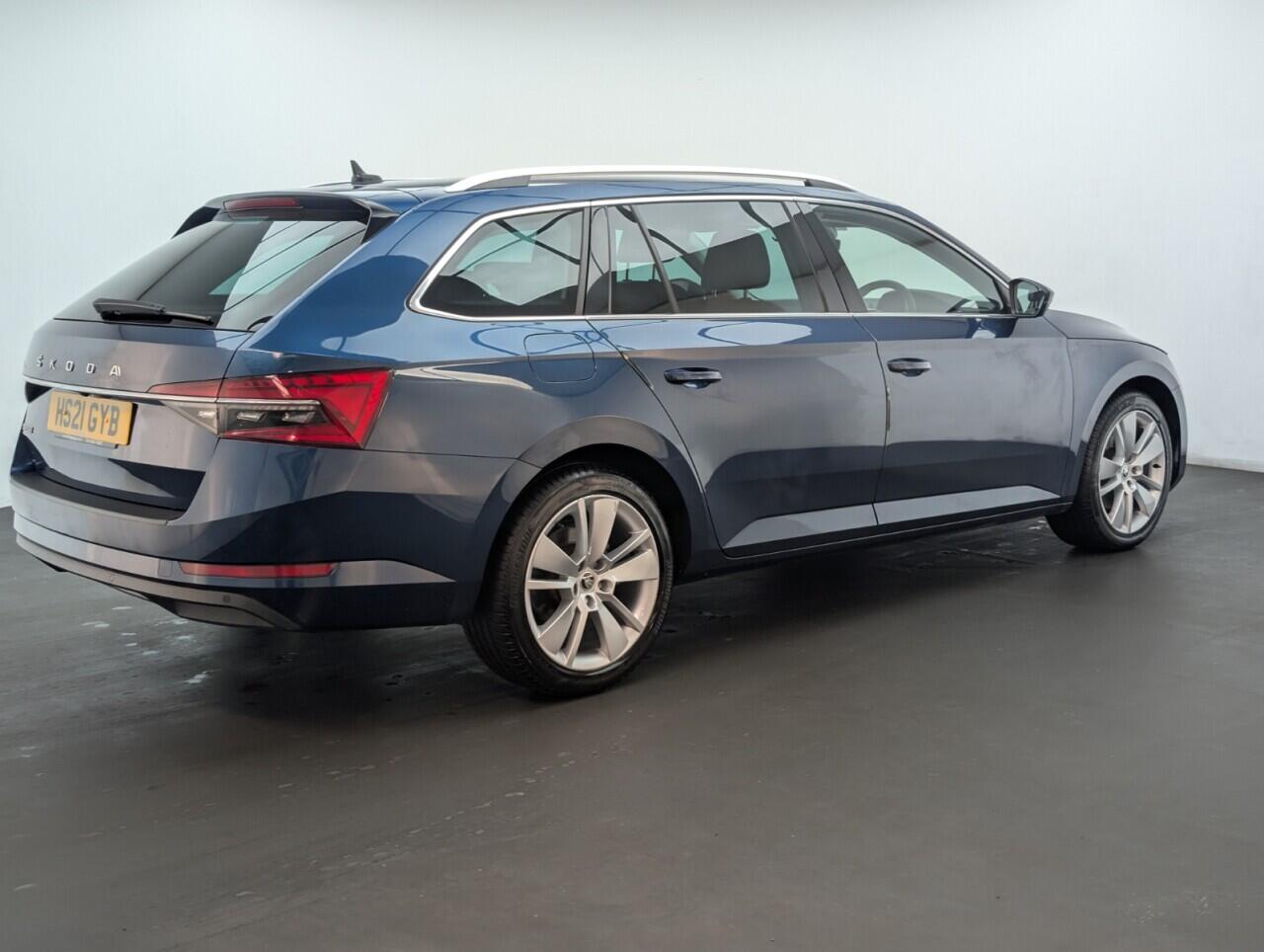 Used Skoda Superb 2021 for sale - 76425154: Photo 8