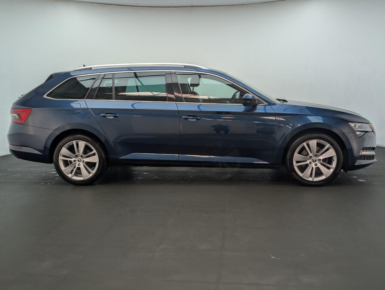 Used Skoda Superb 2021 for sale - 76425154: Photo 9