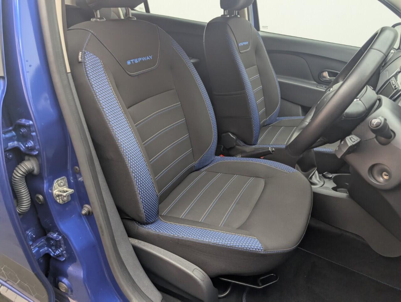 Used Dacia Sandero Stepway 2020 for sale - 76423793: Photo 12