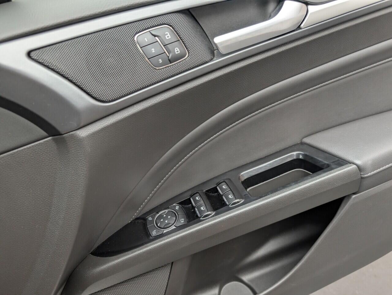 Used Ford Mondeo 2017 for sale - 76424520: Photo 22