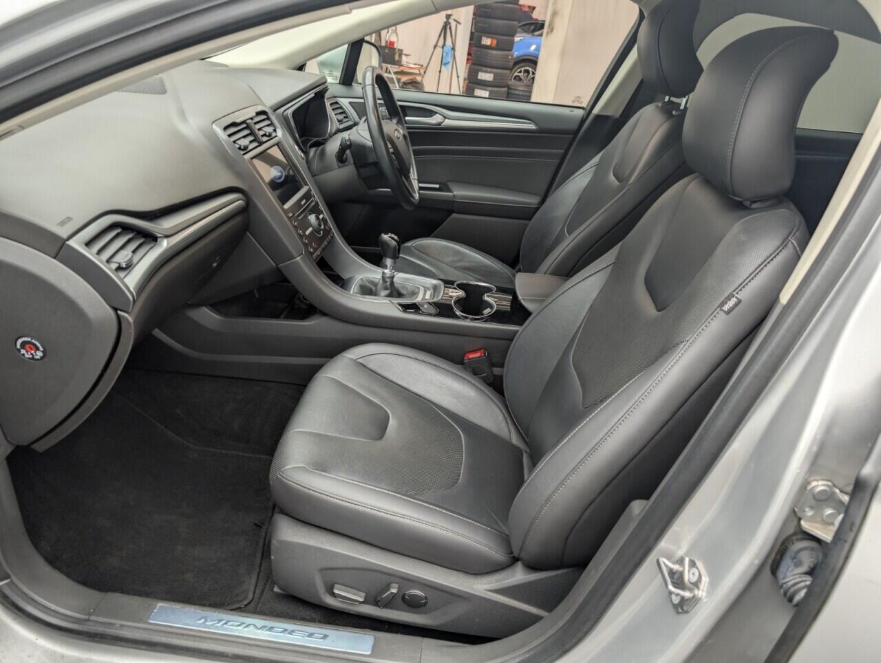 Used Ford Mondeo 2017 for sale - 76424520: Photo 30