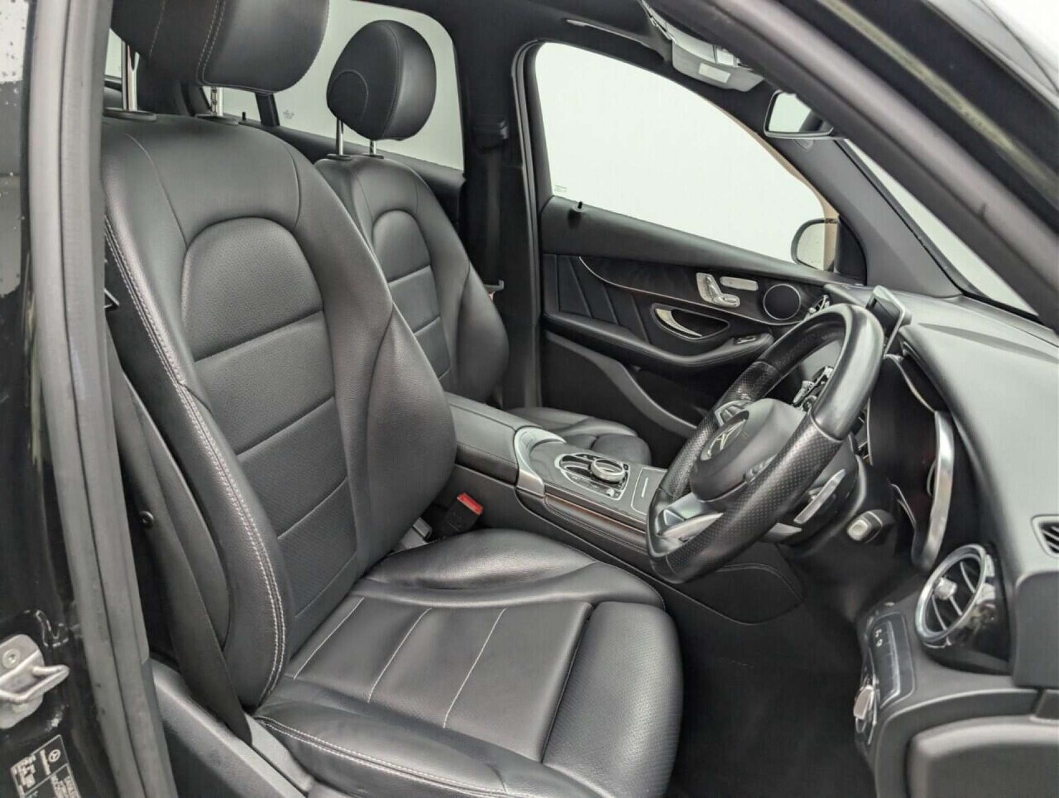 Used Mercedes-Benz GLC 2018 for sale - 77714455: Photo 24