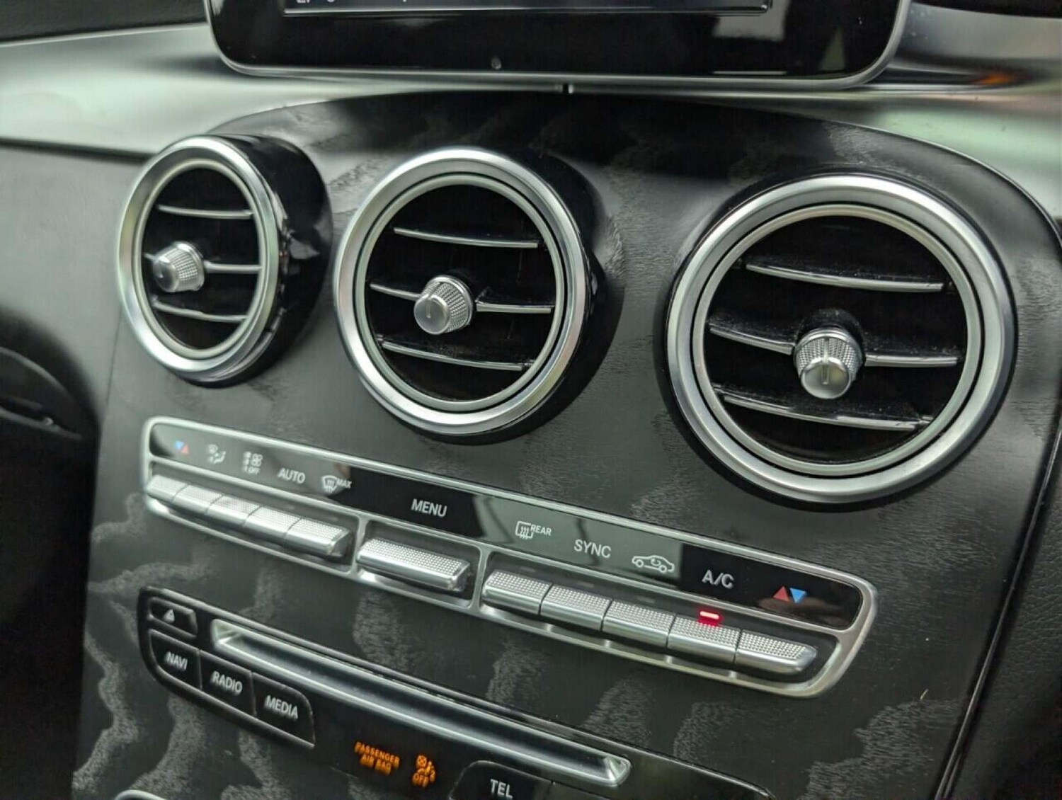 Used Mercedes-Benz GLC 2018 for sale - 77714455: Photo 27