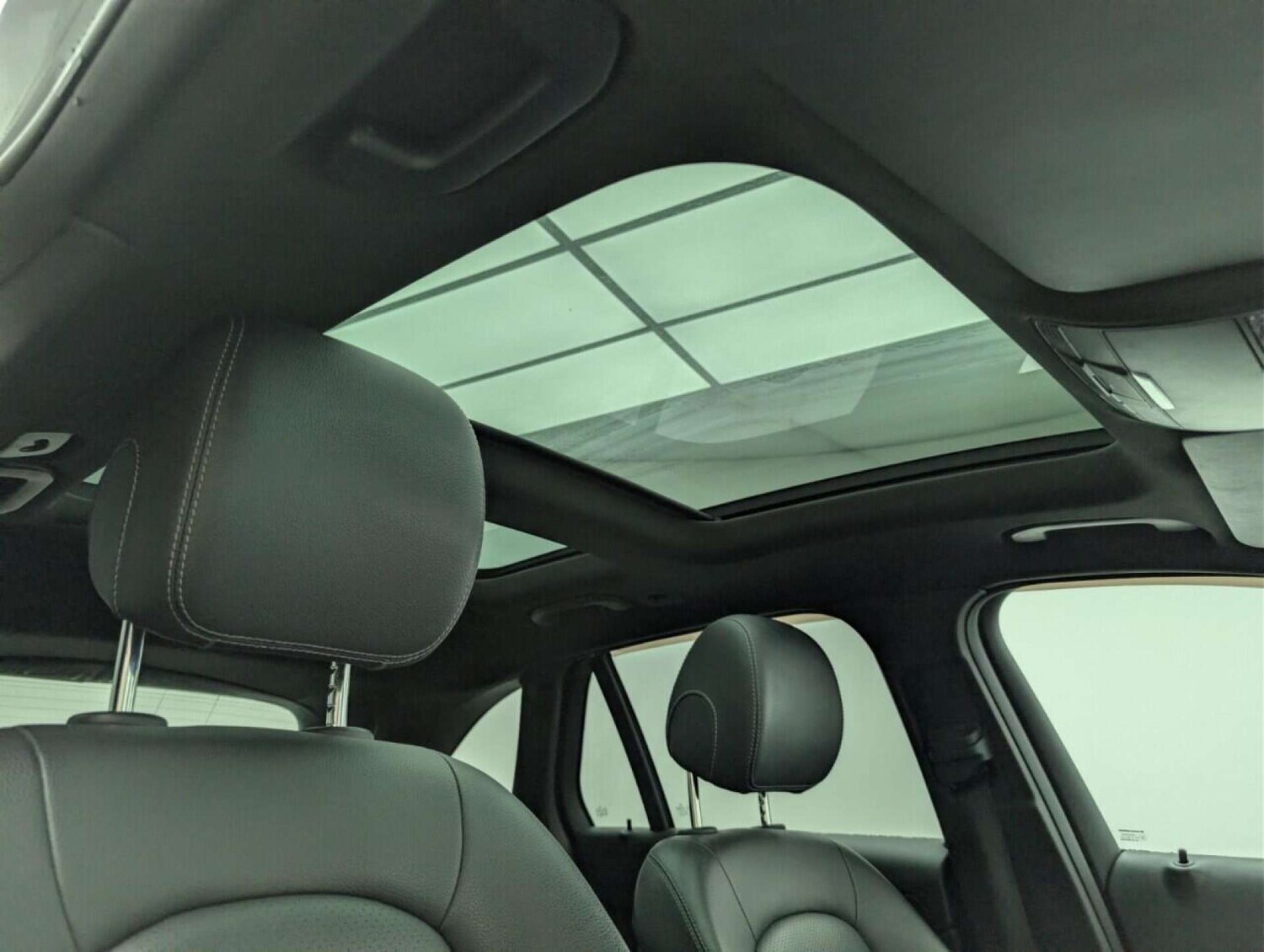 Used Mercedes-Benz GLC 2018 for sale - 77714455: Photo 33