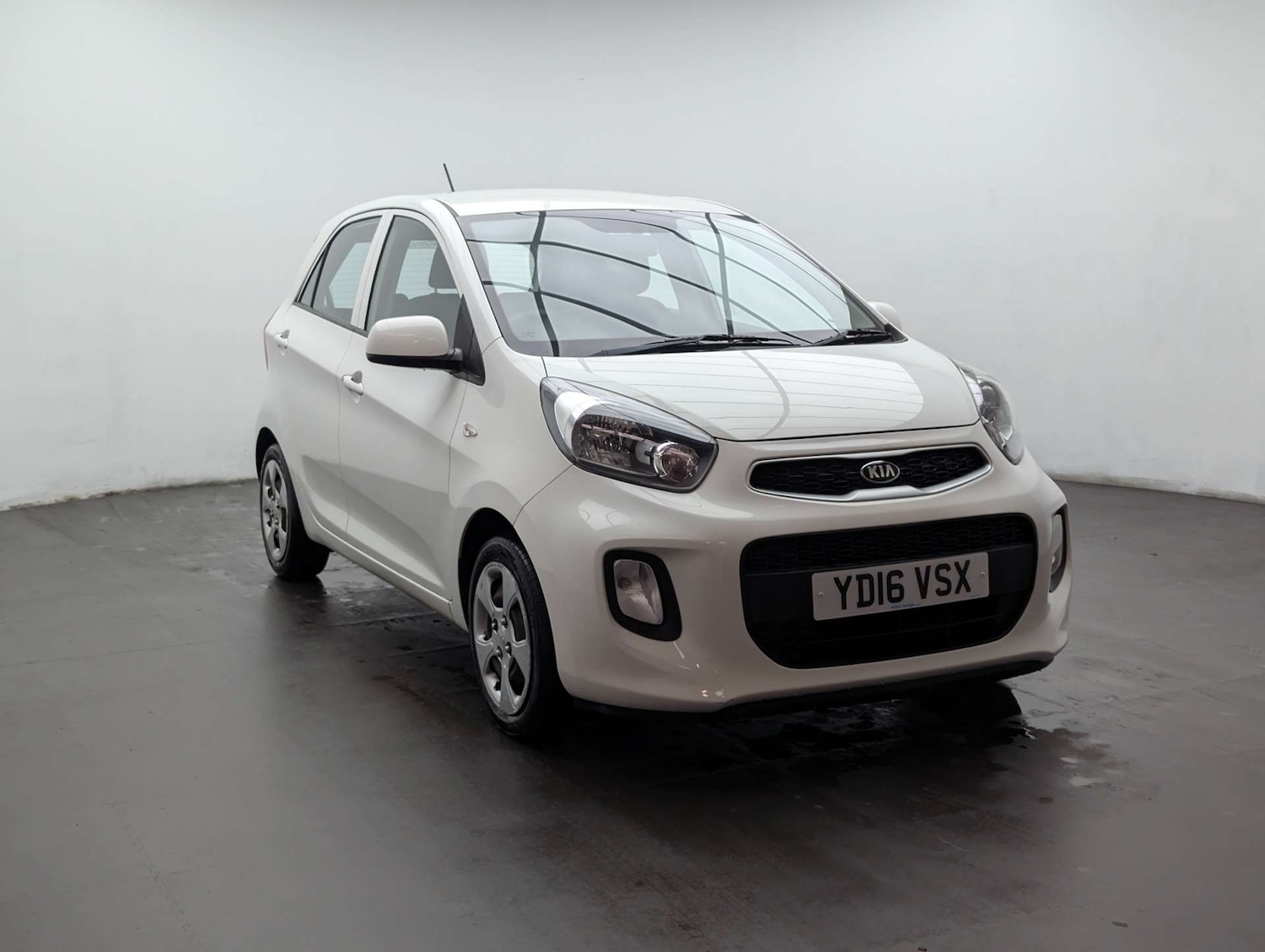 Used Kia Picanto 2016 for sale - 77845672: Photo 2